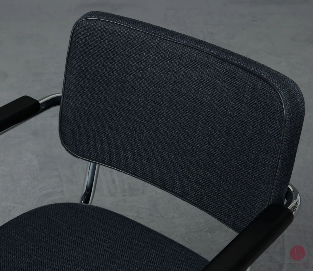Thonet S64 PV Freischwinger in Anthrazit mit Stoff Polster, gebraucht