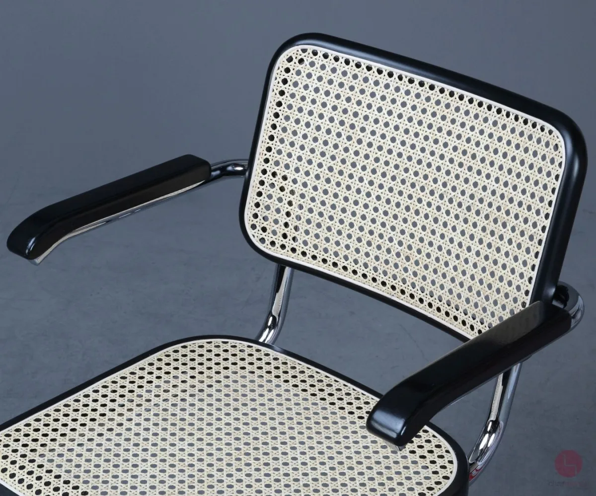 Thonet S64 Freischwinger Schwarz mit erneuertem Wiener Geflecht gebraucht