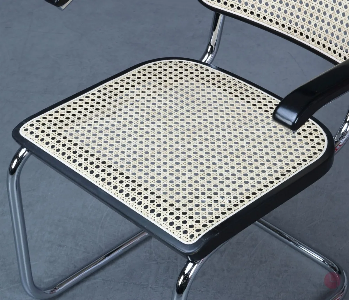 Thonet S64 Freischwinger Schwarz mit erneuertem Wiener Geflecht gebraucht