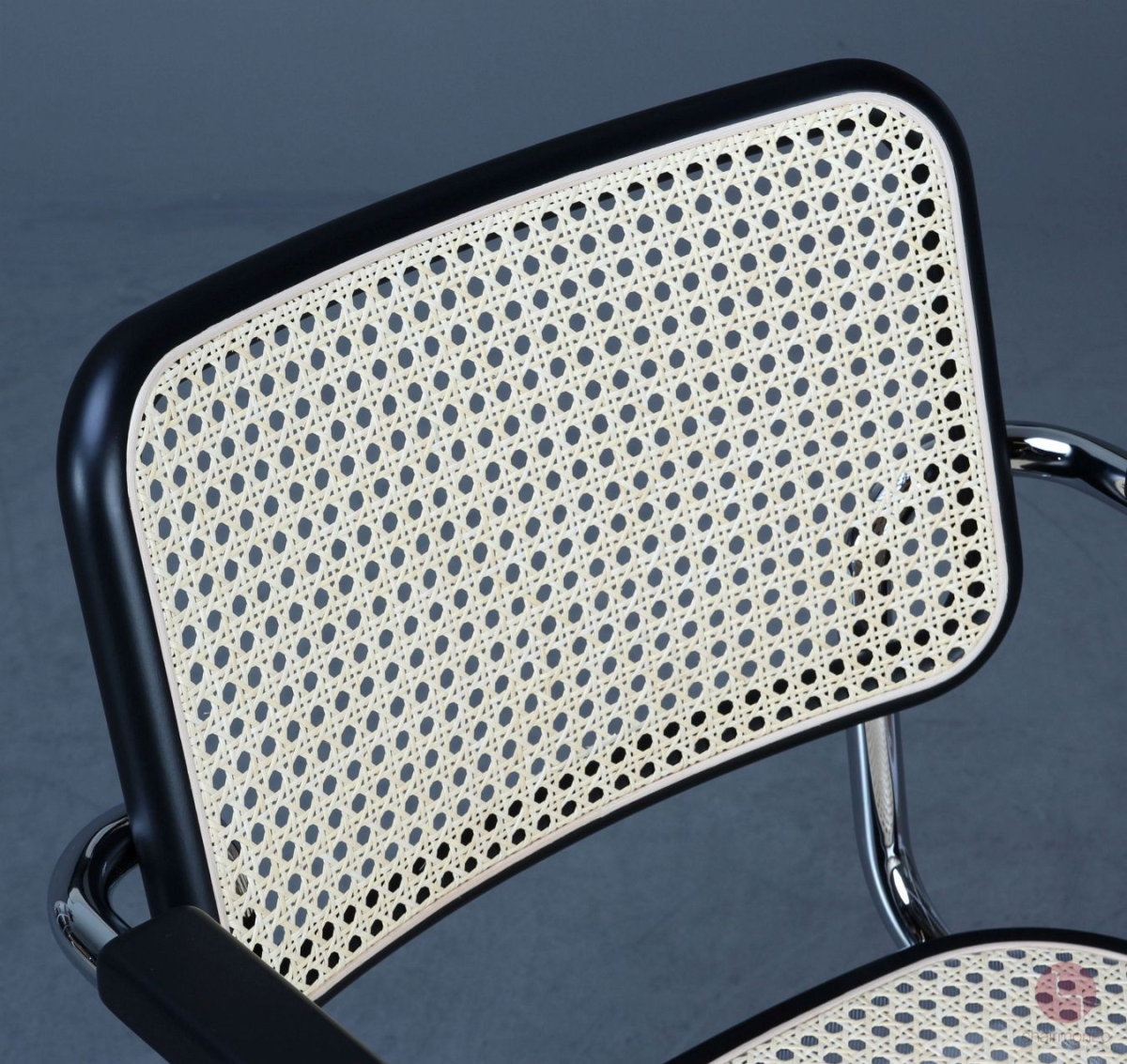 Preview: Thonet S64 V Freischwinger in Schwarz mit Wiener Geflecht + Stützgewebe