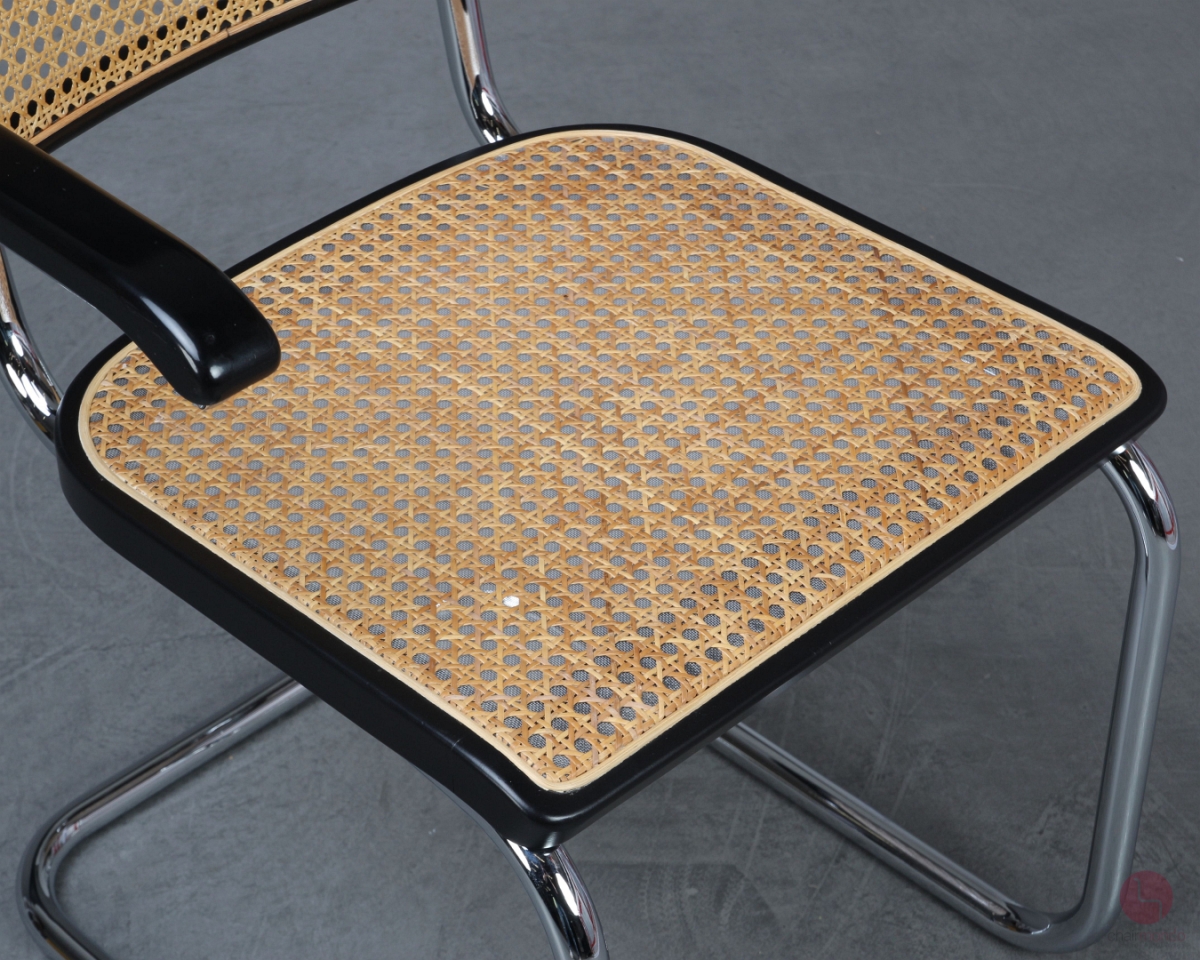 Thonet S64 V Freischwinger in Schwarz mit Wiener Geflecht + Stützgewebe gebraucht