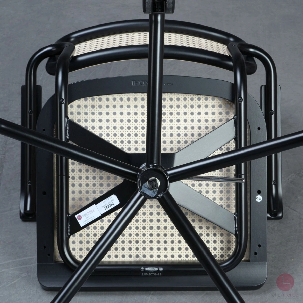 Thonet S64 VDR Bürostuhl mit Wiener Geflecht und schwarzem Gestell gebraucht