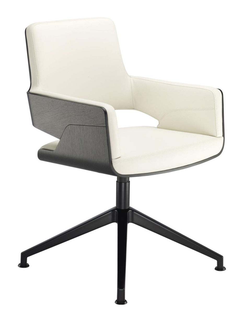 Preview: Thonet S847 D Drehstuhl aus Eiche in Schwarz mit Lederbezug in Latte-Farbe
