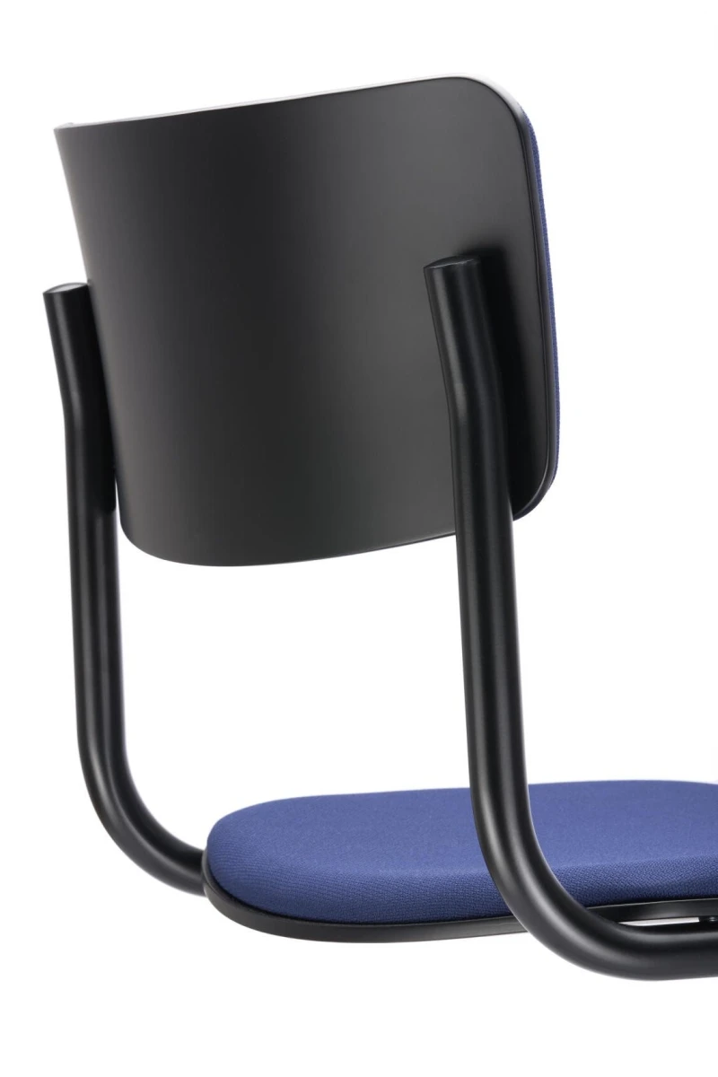 Thonet S43 PVH Barhocker Detailansicht Rücklehne