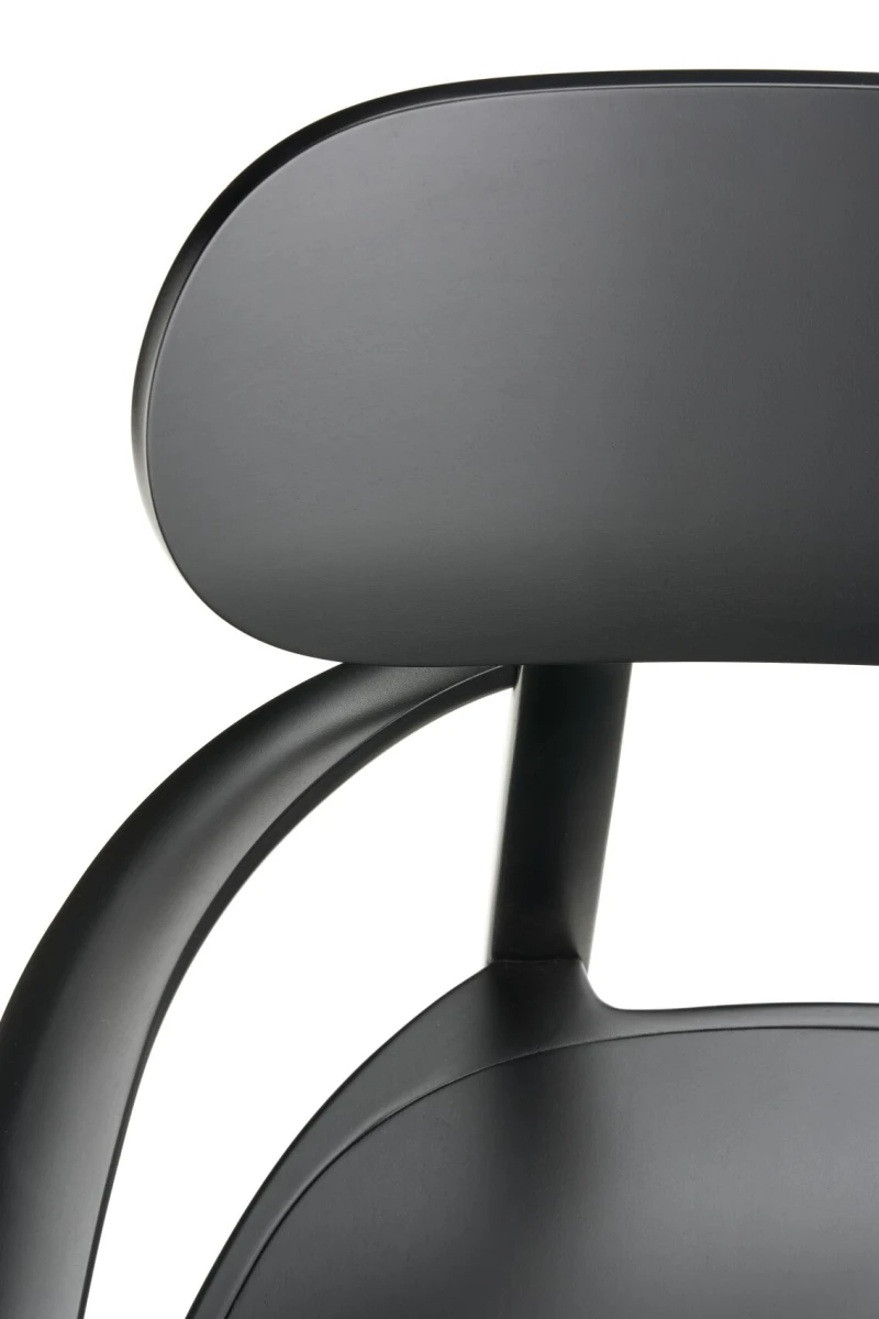 Thonet 119 MF mit Muldensitz in Schwarz detailansicht