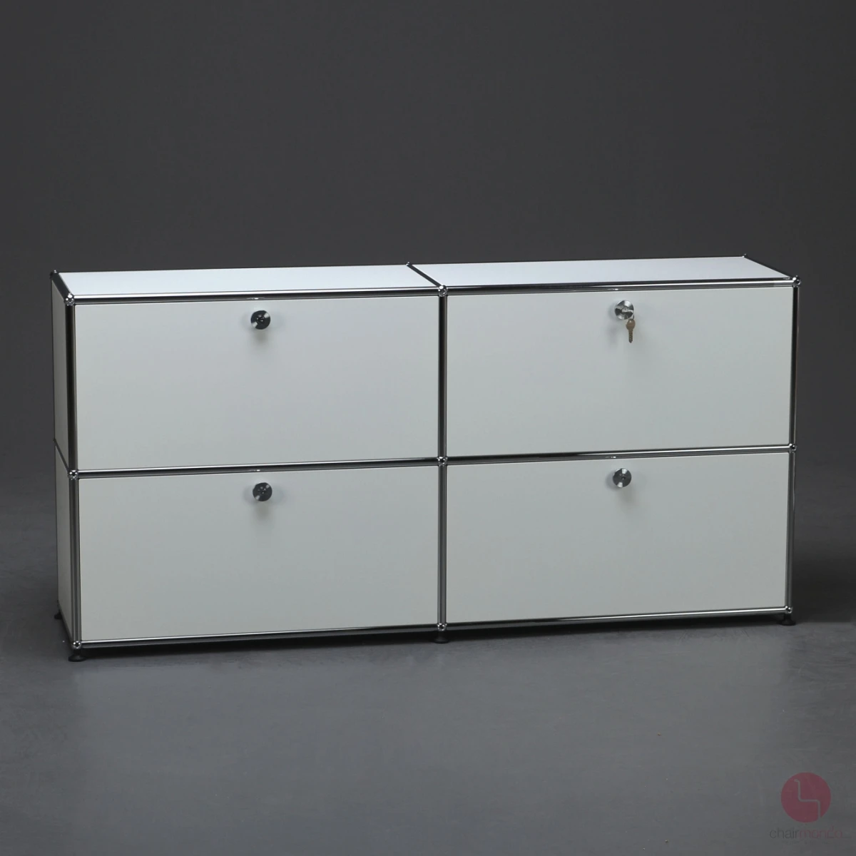 USM Haller Sideboard Regal mit vier Fächern zwei Klapptüren + zwei Schubtüren gebraucht