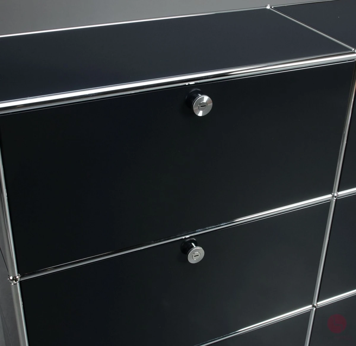 USM Haller Sideboard Regal mit sechs Klapptüren gebraucht