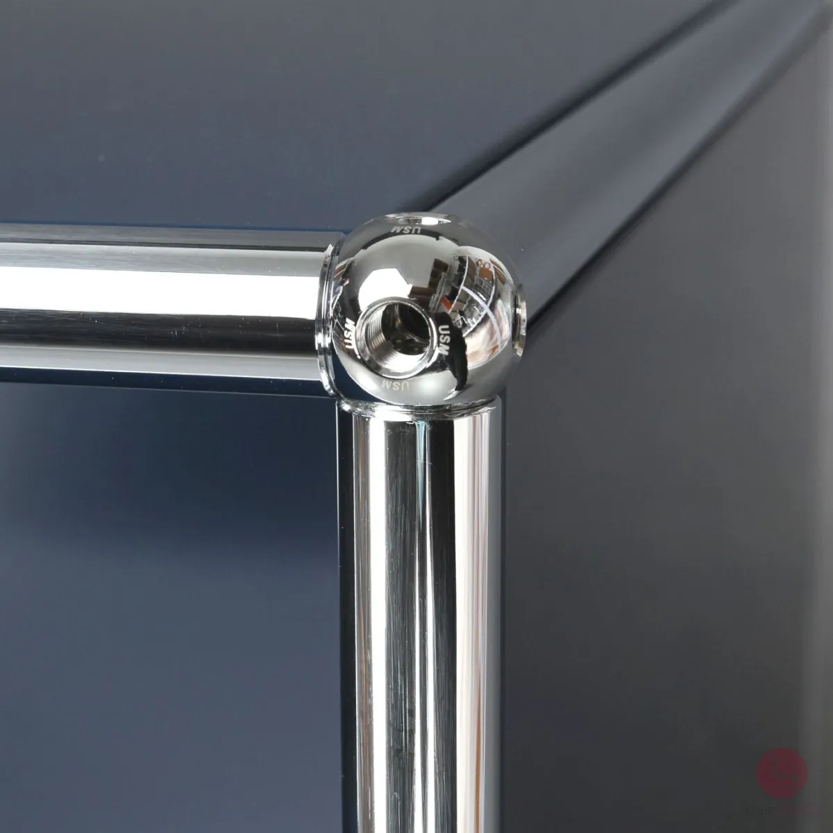USM Haller Sideboard Stahlblau mit vier offenen Fächern gebraucht