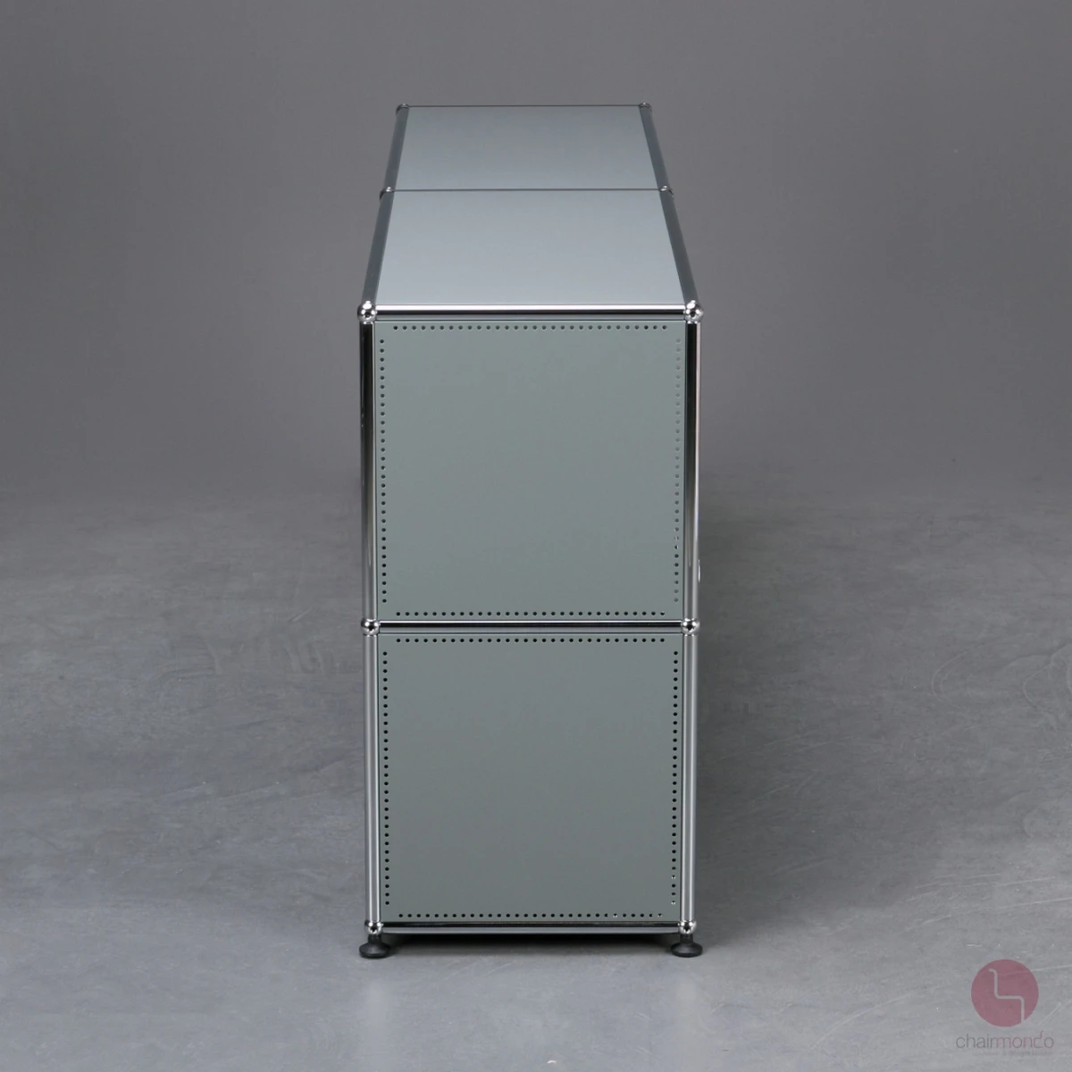 USM Haller Sideboard Mittelgrau mit Klapptüren gebraucht