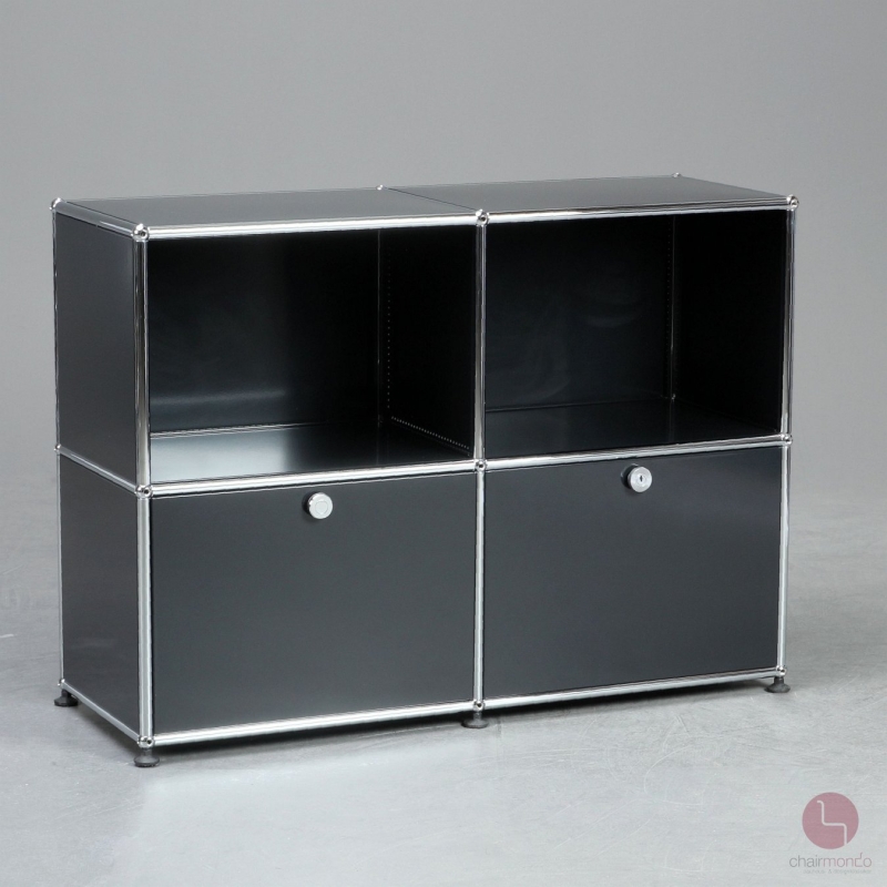 Preview: USM Haller Sideboard Schwarz mit vier Fächern + zwei Klapptüren gebraucht