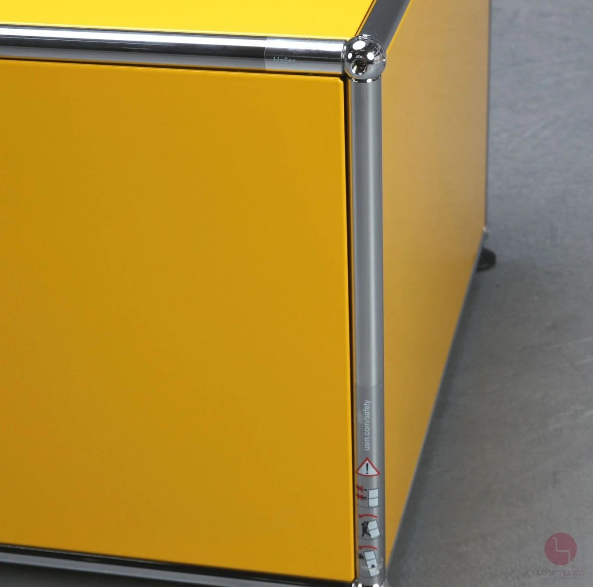 USM Haller Sideborad Box gelb mit Schubfach gebraucht