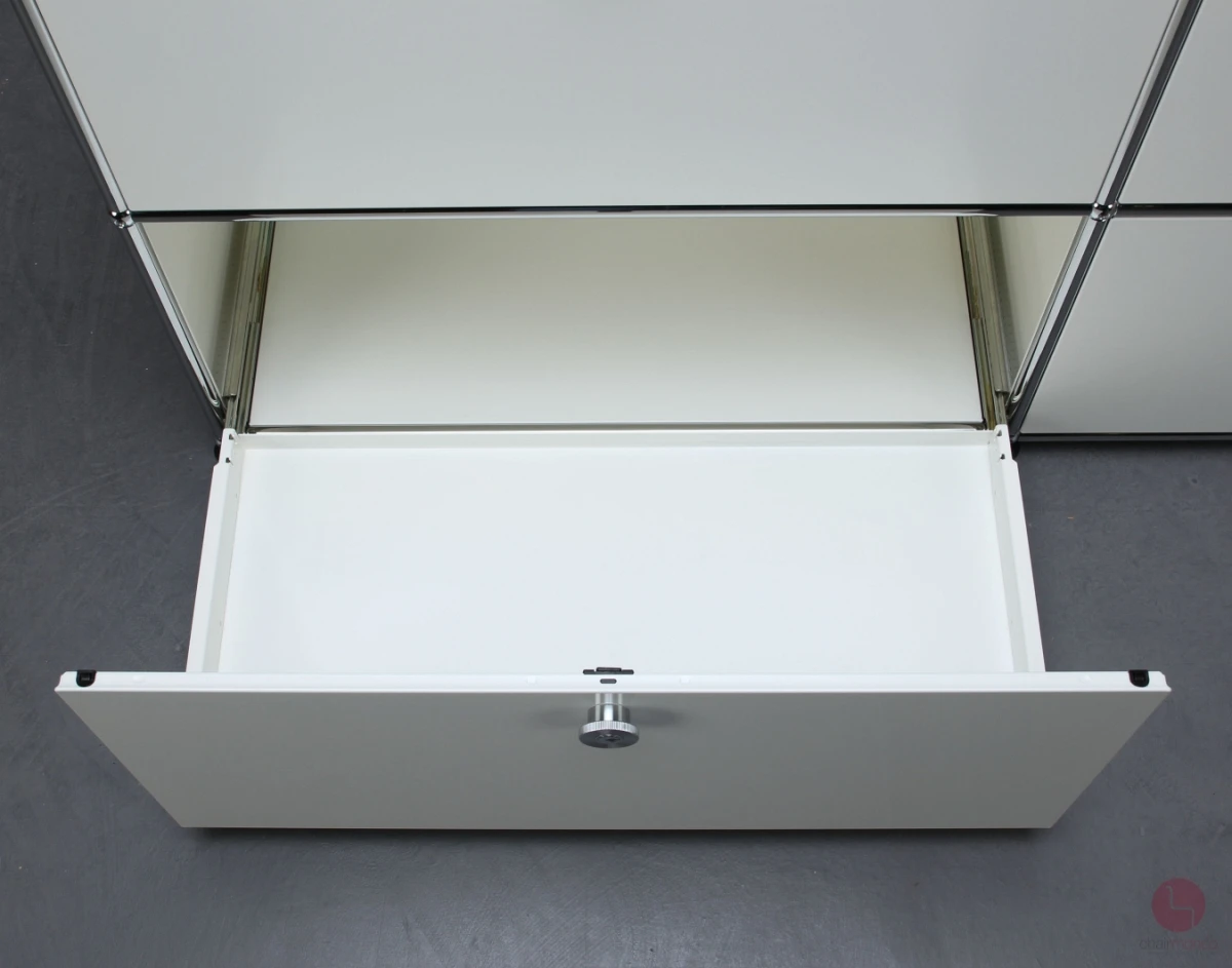 USM Haller Sideboard Regal mit vier Fächern zwei Klapptüren + zwei Schubtüren gebraucht