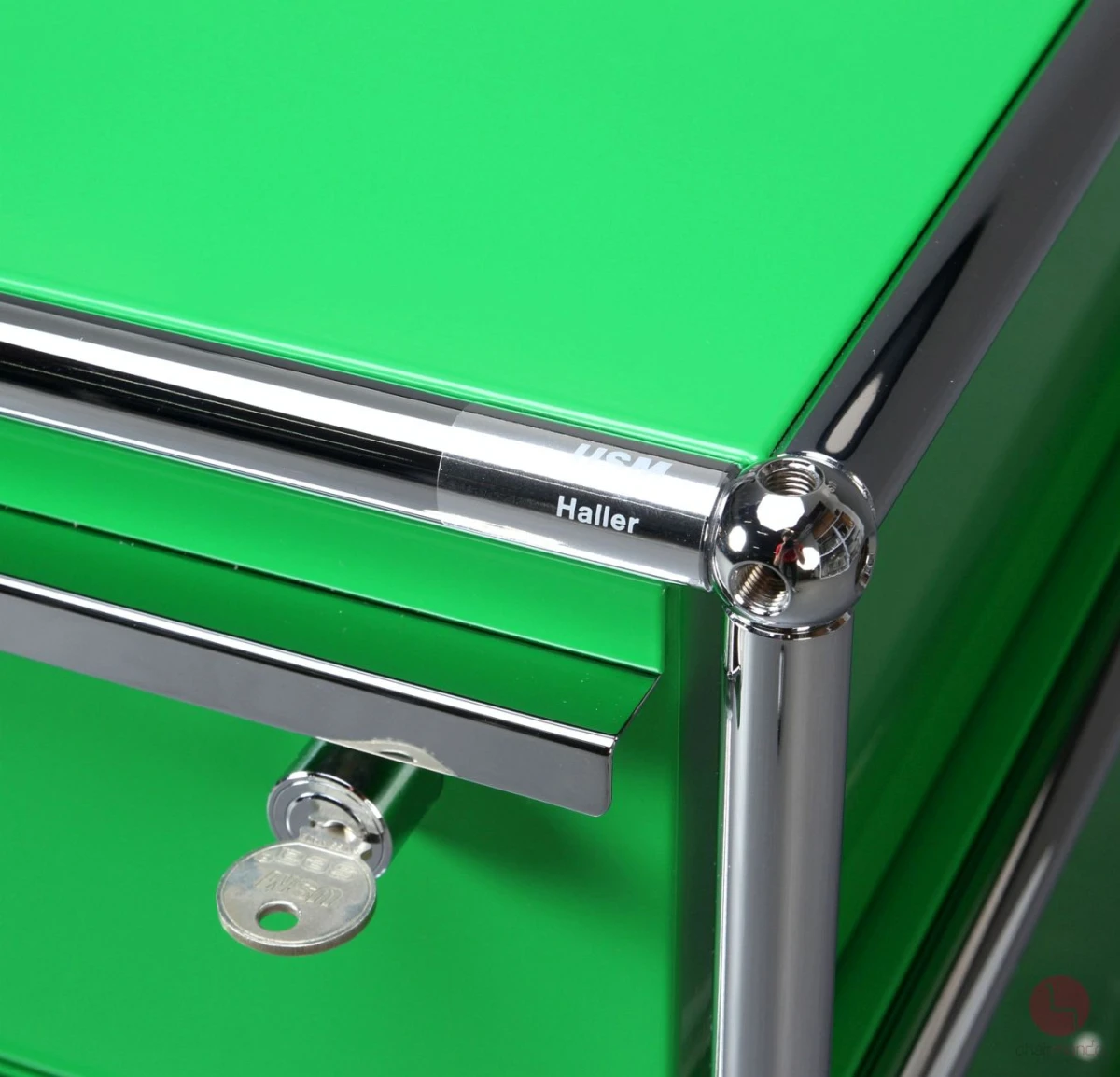 USM Haller Rollcontainer Grün mit zwei Schubladen gebraucht