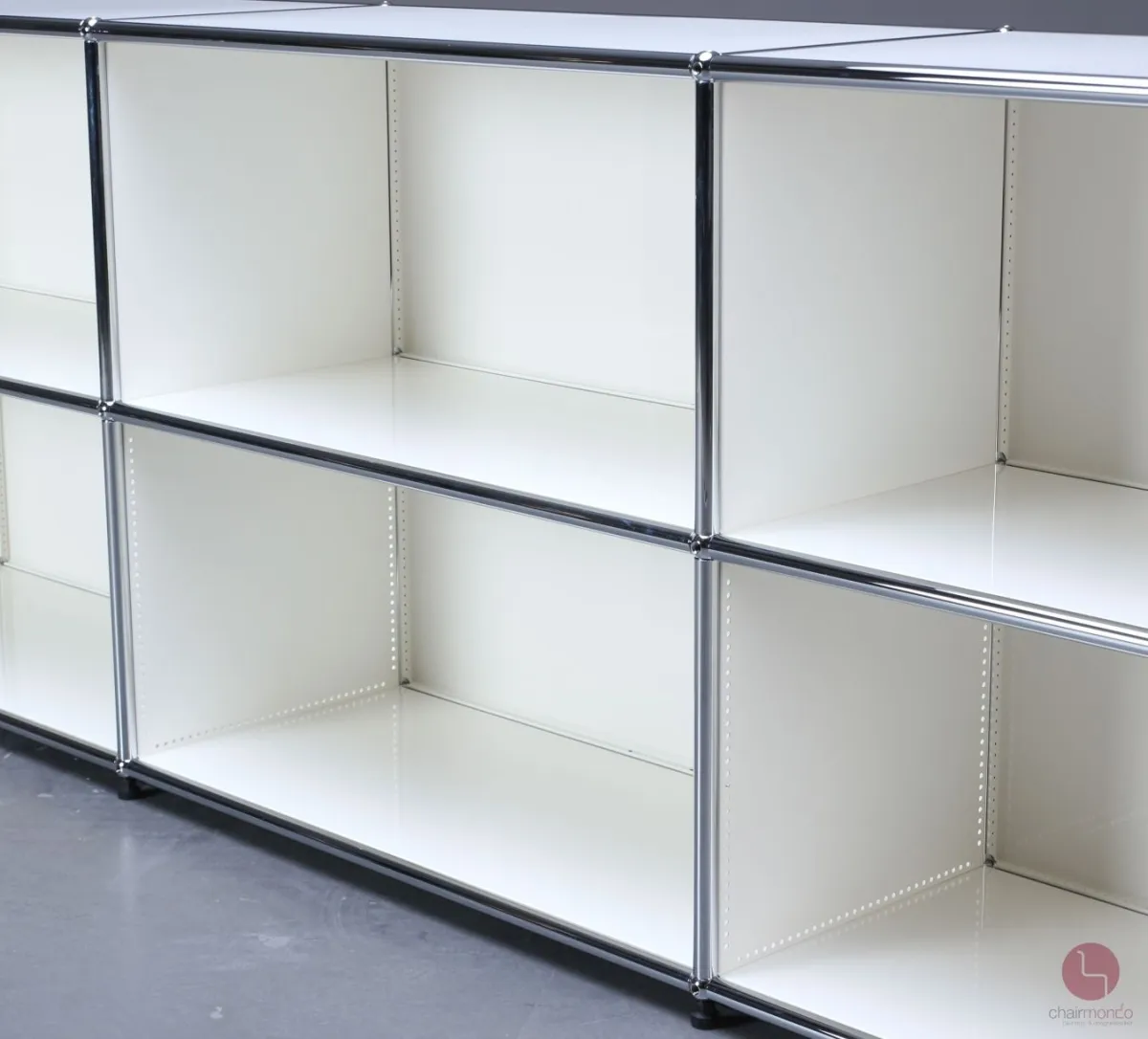 USM Haller Sideboard Weiß mit sechs Fächern 227x74x37 cm gebraucht