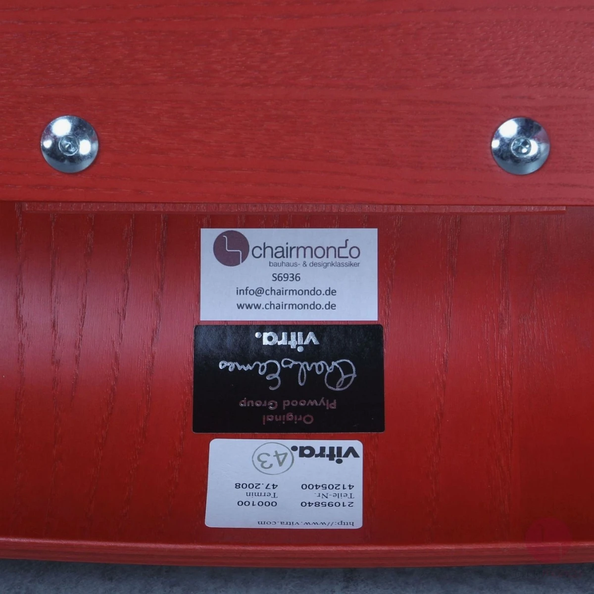 Vitra Plywood LCW Lounge Chair rot lackiert gebraucht