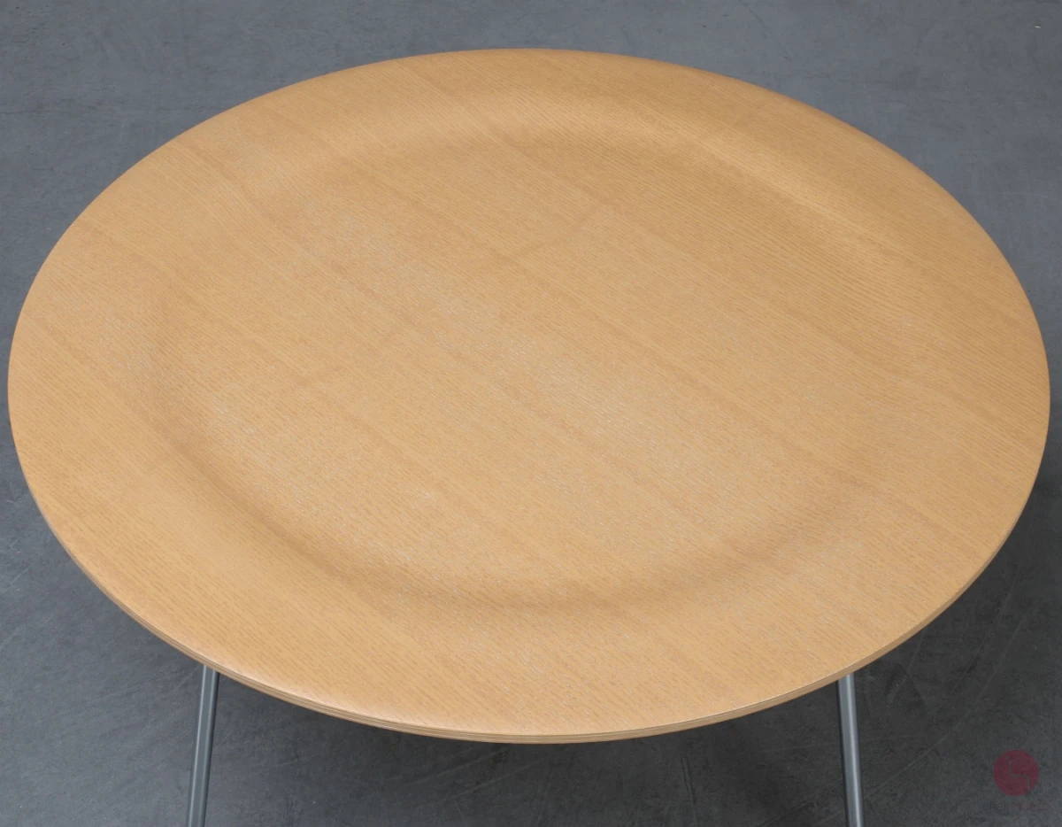 Vitra CTM Plywood Table in Esche klar lackiert gebraucht