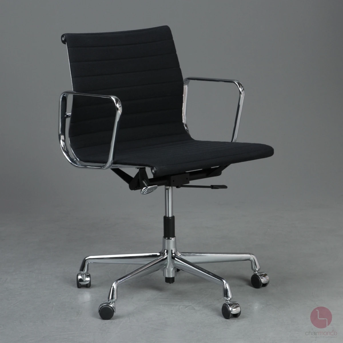 Vitra EA 117 Aluminium Chair Bürostuhl Hopsak Stoff Schwarz gebraucht