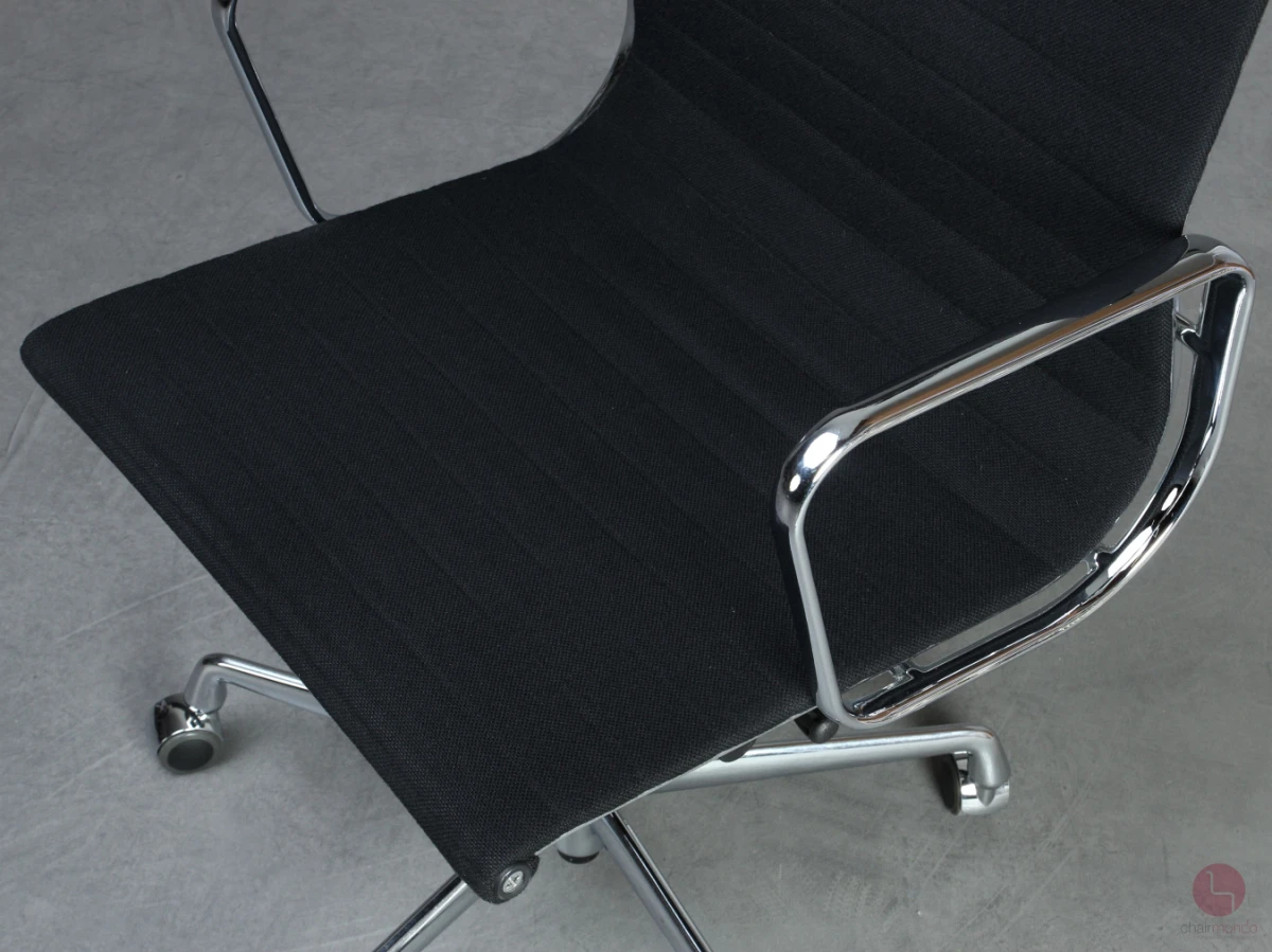 Vitra EA 117 Aluminium Chair Bürostuhl Hopsak Stoff Schwarz
