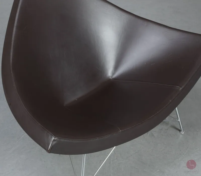 Vitra Coconut Chair mit Ottoman Leder Braun gebraucht