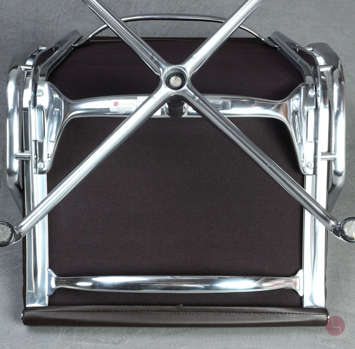 Vitra EA 216 Soft Pad Chair Leder Braun gebraucht