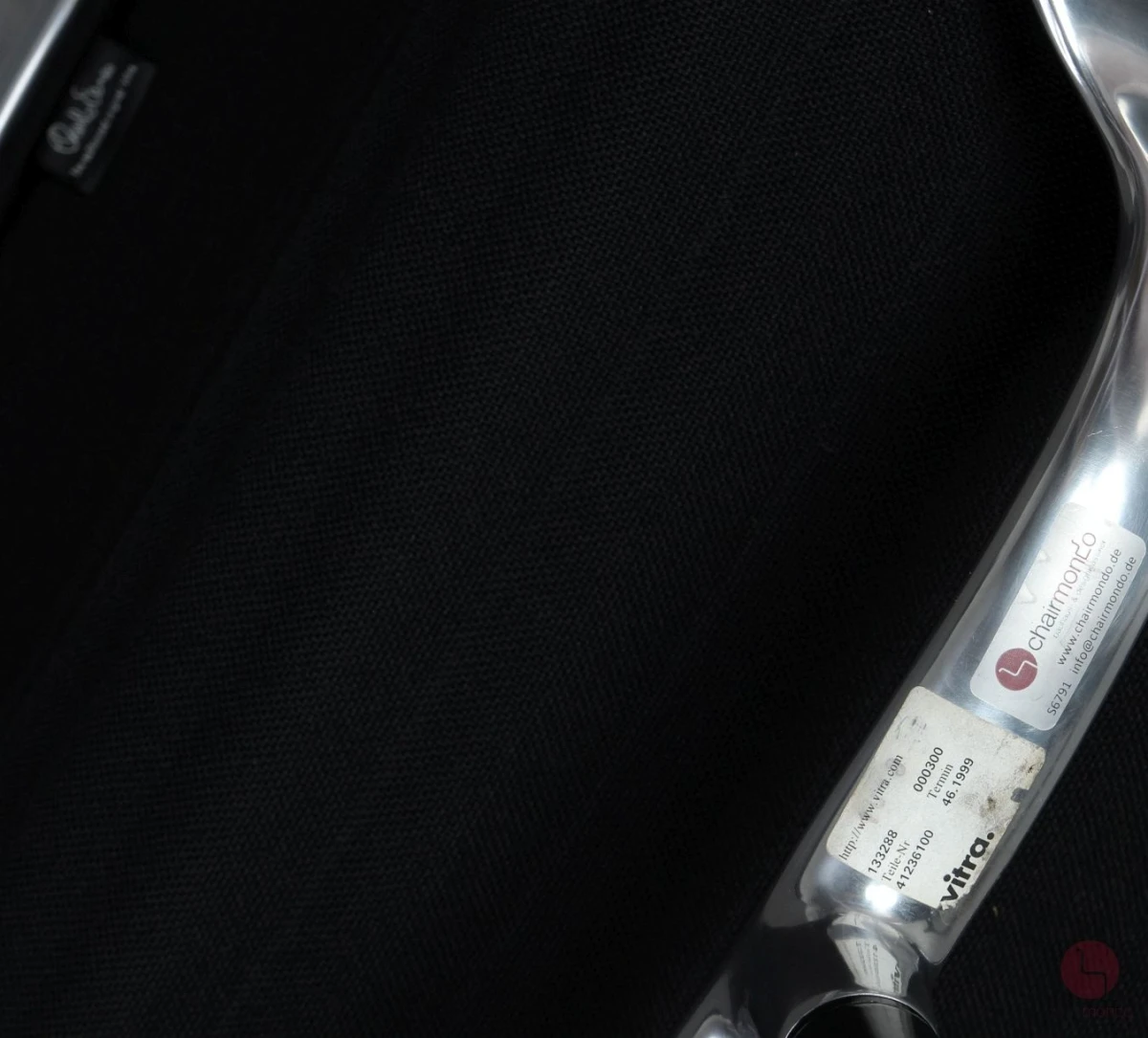 Vitra EA 108 Aluminium Chair Alu poliert Hopsak schwarz gebraucht