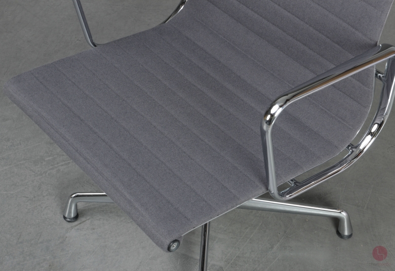 Vitra EA 107 Aluminium Chair Hopsak Grau gebraucht