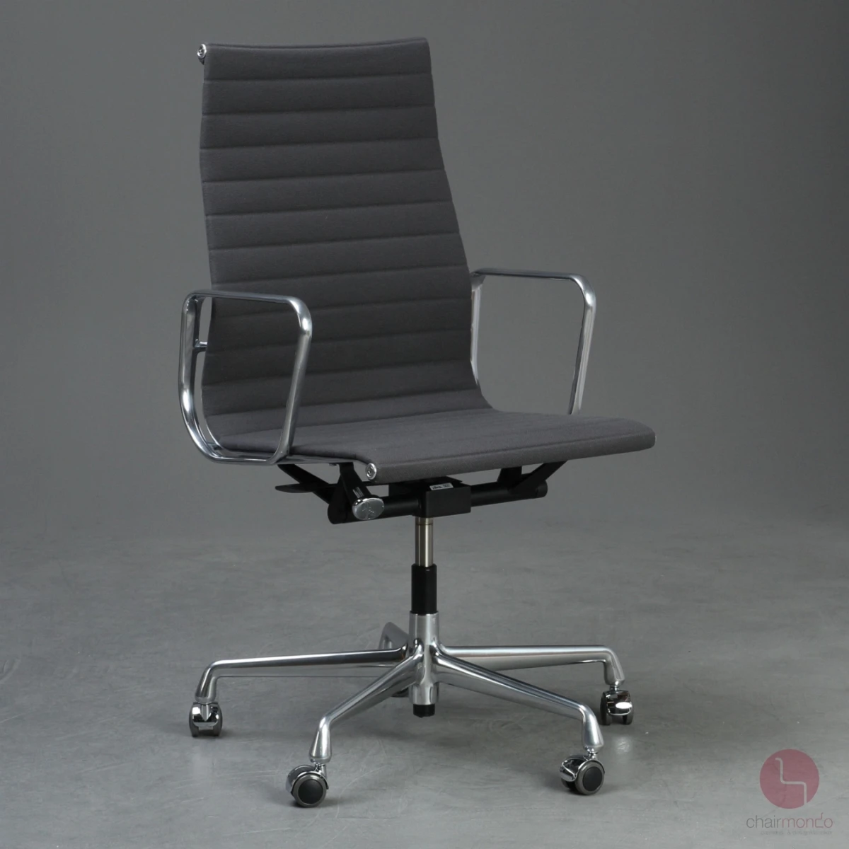 Vitra EA 119 Bürostuhl mit grauem Hopsak gebraucht
