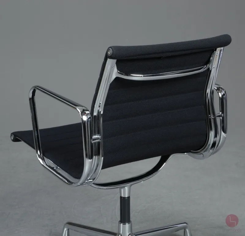 Vitra EA 108 Aluminium Chair Hopsak Schwarz gebraucht