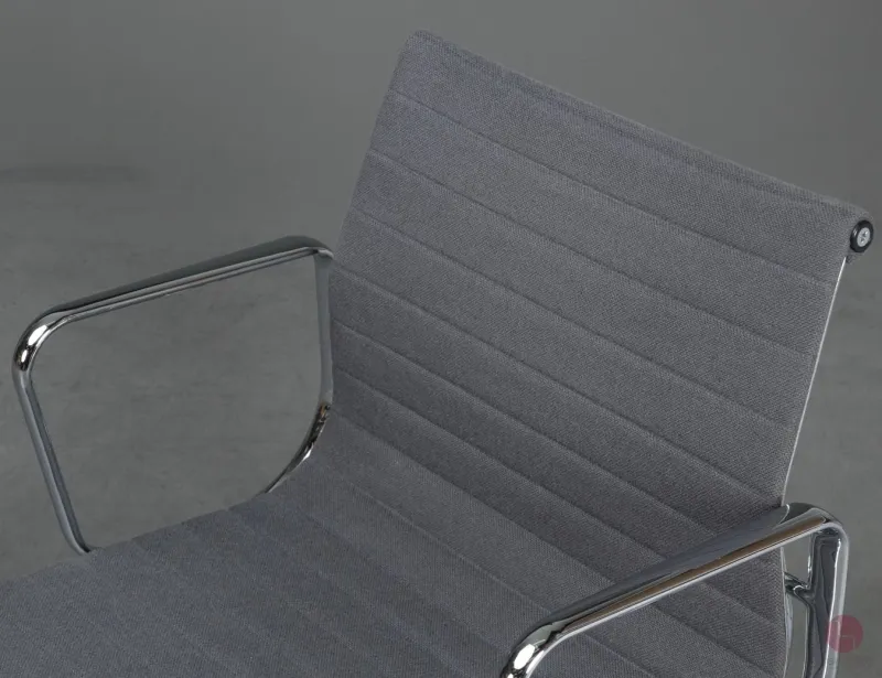 Vitra EA 107 Aluminium Chair Hopsak Grau gebraucht