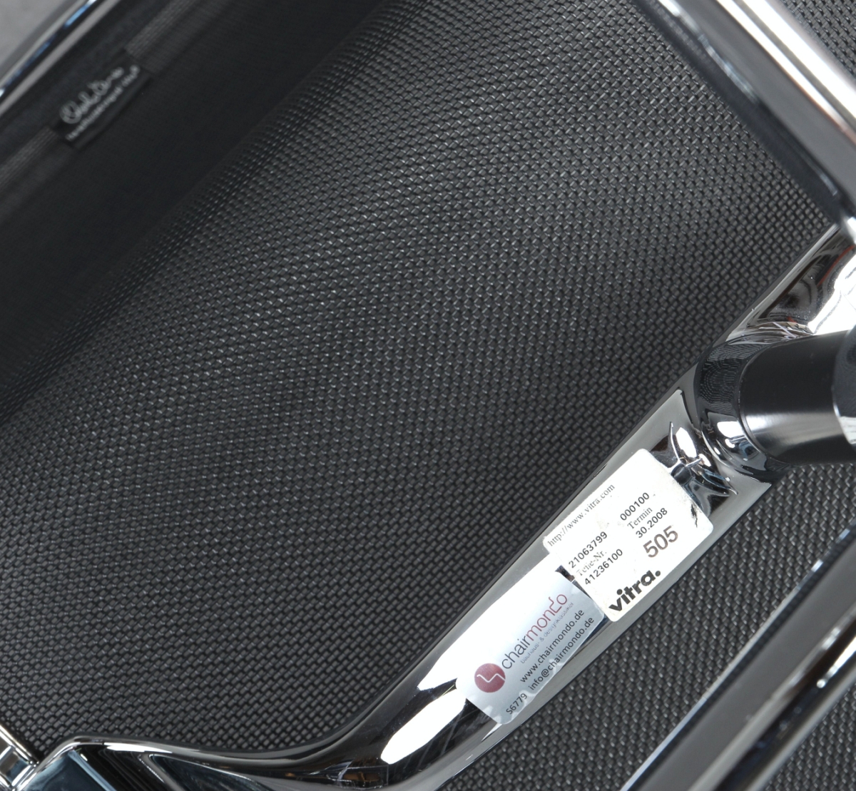 Preview: Vitra EA 108 Aluminium Chair Netz Schwarz gebraucht