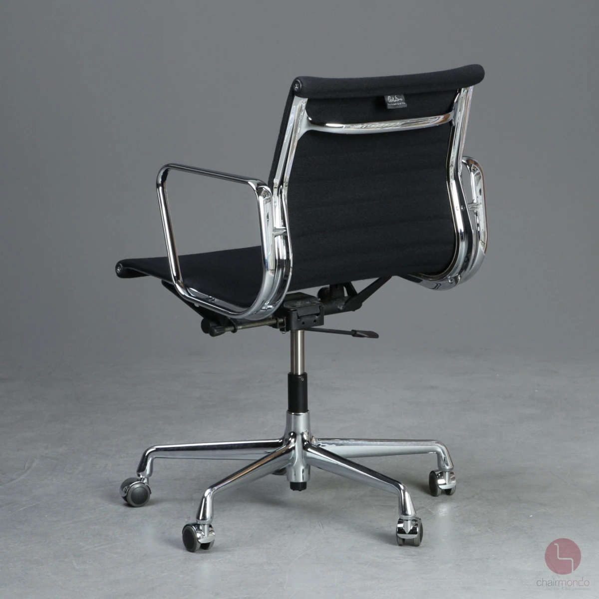 Vitra EA 117 Aluminium Chair Bürostuhl Hopsak Stoff Schwarz