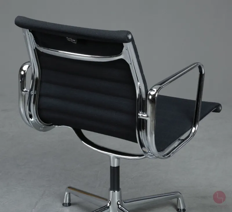 Vitra EA 108 Aluminium Chair Hopsak Schwarz gebraucht