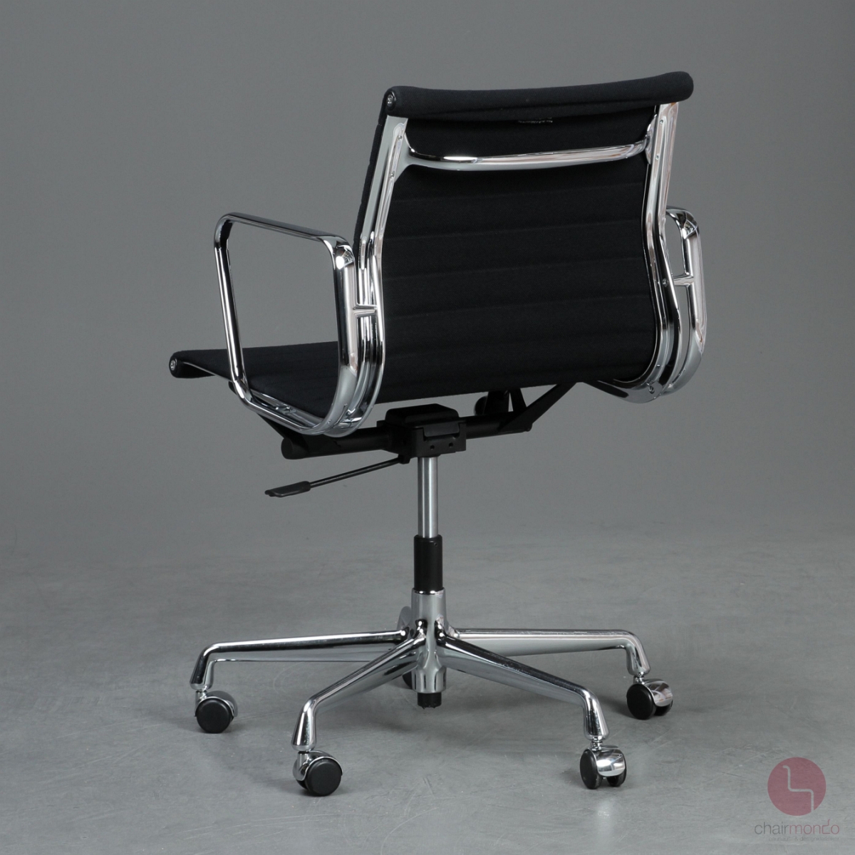 Preview: Vitra EA 117 Aluminium Chair Bürostuhl Hopsak Stoff Schwarz gebraucht