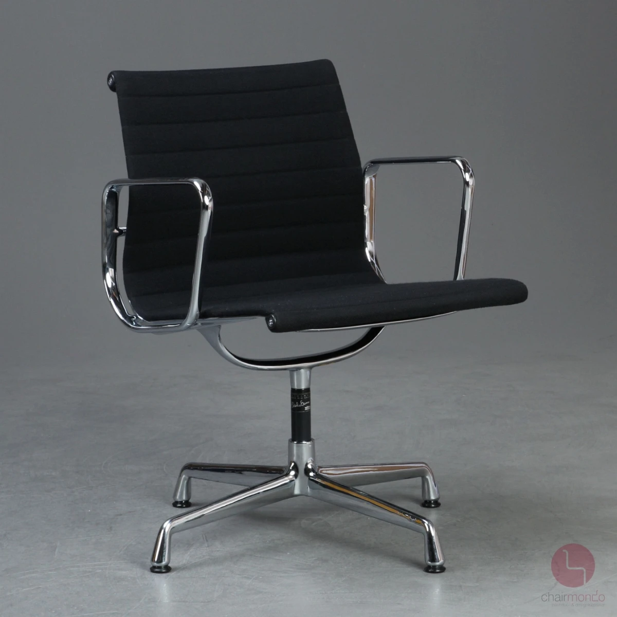 Vitra EA 108 Aluminium Chair Hopsak Schwarz 1980er gebraucht