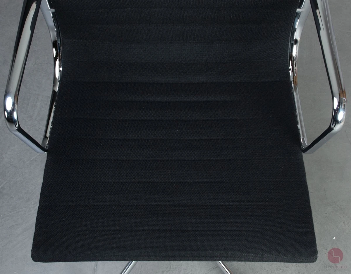 Vitra EA 117 Aluminium Chair Bürostuhl Hopsak Stoff Schwarz