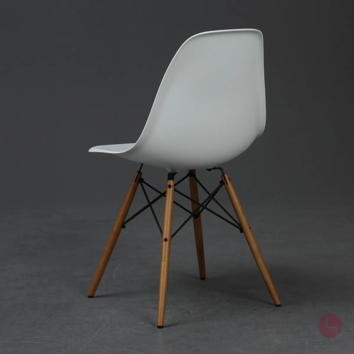 Vitra Side Chair DSW in Weiß mit hellem Ahorn Gestell gebraucht