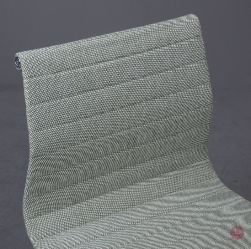 Preview: Vitra EA 101 Aluminium Chair Hopsak Forest gebraucht