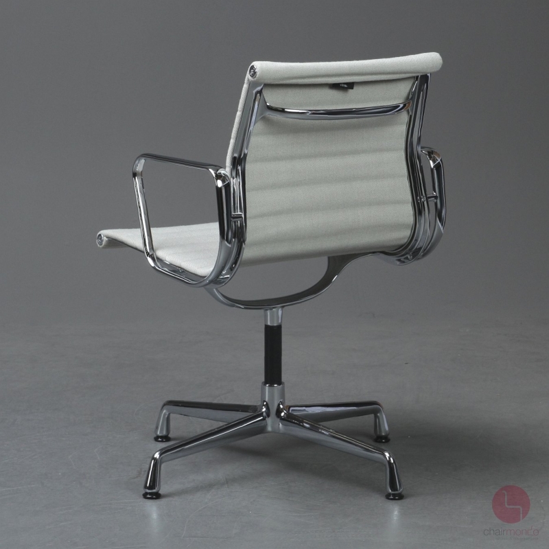 Preview: Vitra EA 104 Aluminium Chair Hopsak Elfenbein gebraucht