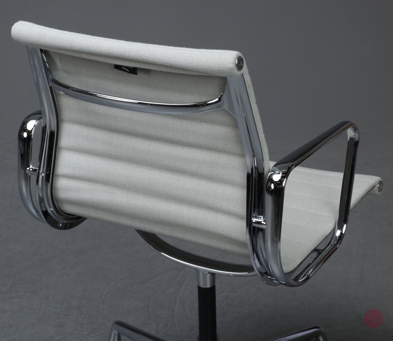 Vitra EA 104 Aluminium Chair Hopsak Elfenbein gebraucht
