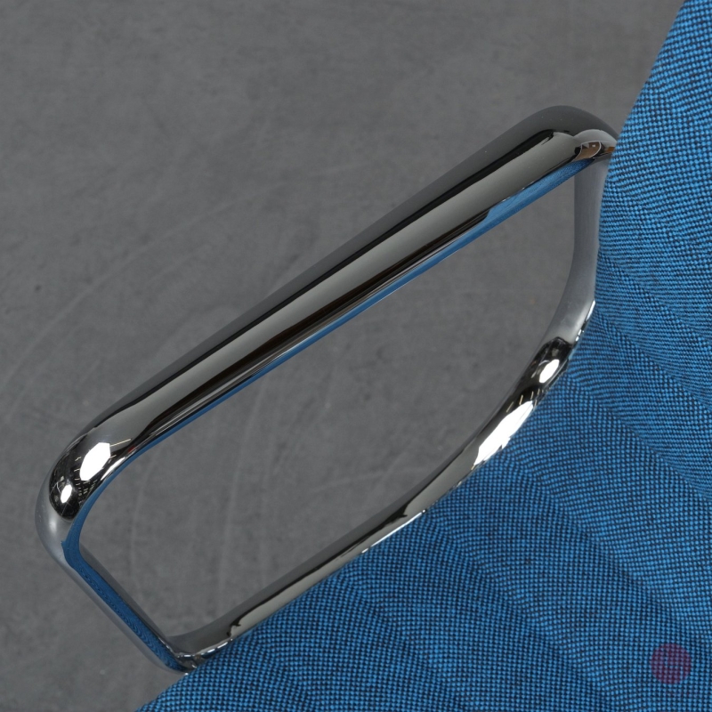 Vitra EA 104 Aluminium Chair Hopsak Blau gebraucht
