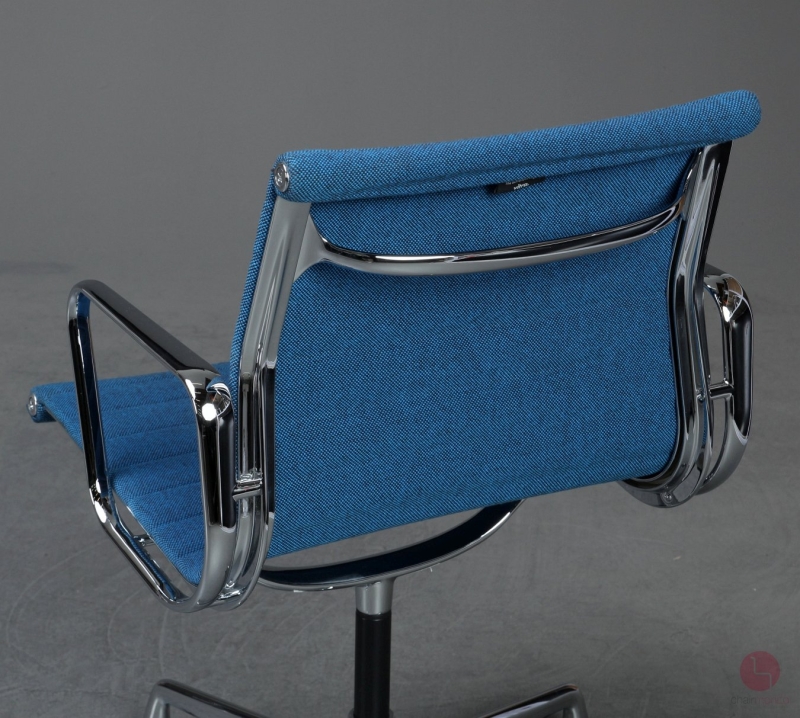 Vitra EA 104 Aluminium Chair Hopsak Blau gebraucht