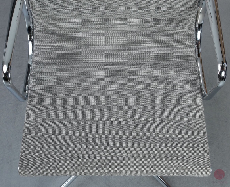 Vitra EA 104 Aluminium Chair Hopsak Grau gebraucht