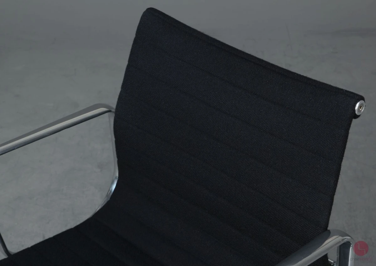 Vitra EA 108 Aluminium Chair Hopsak Schwarz Alu poliert gebraucht