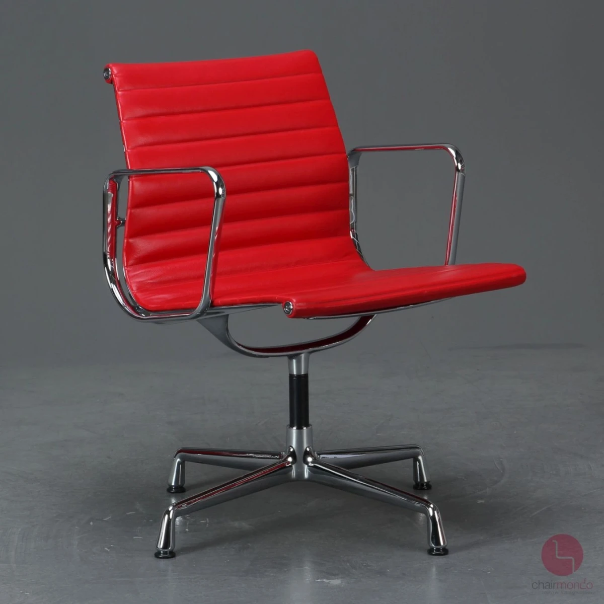 Vitra EA 108 Aluminium Chair Leder Rot 2014 gebraucht
