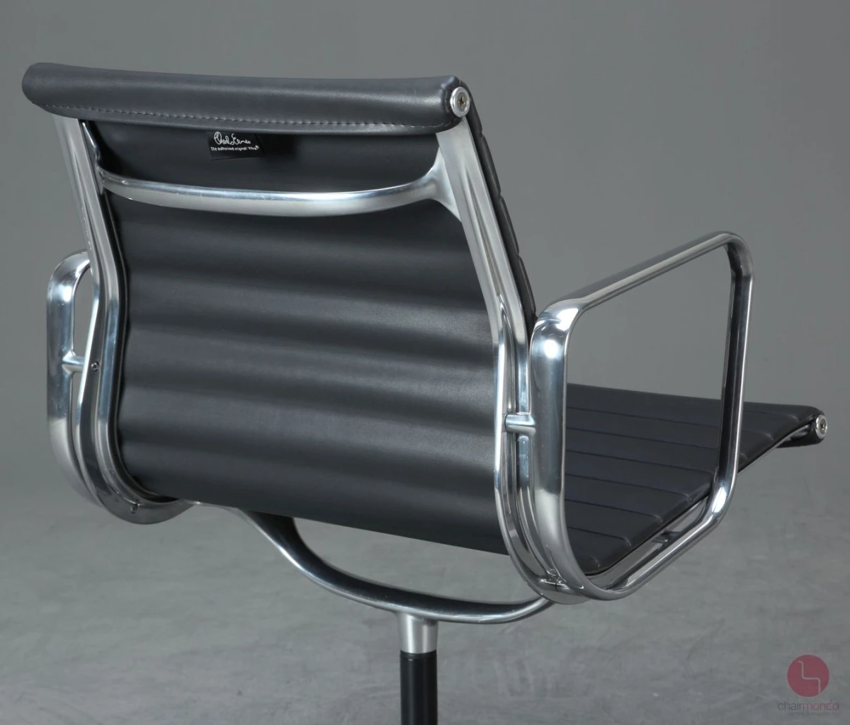 Vitra EA 108 Aluminium Chair Vinyl Leder Anthrazit gebraucht