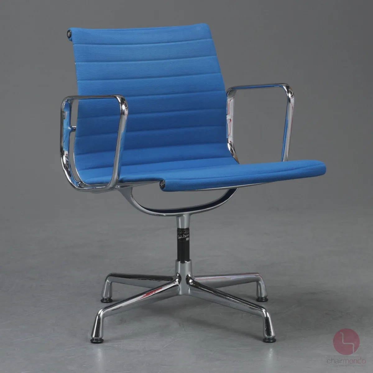 Vitra EA 108 Aluminium Chair Hopsak Blau gebraucht