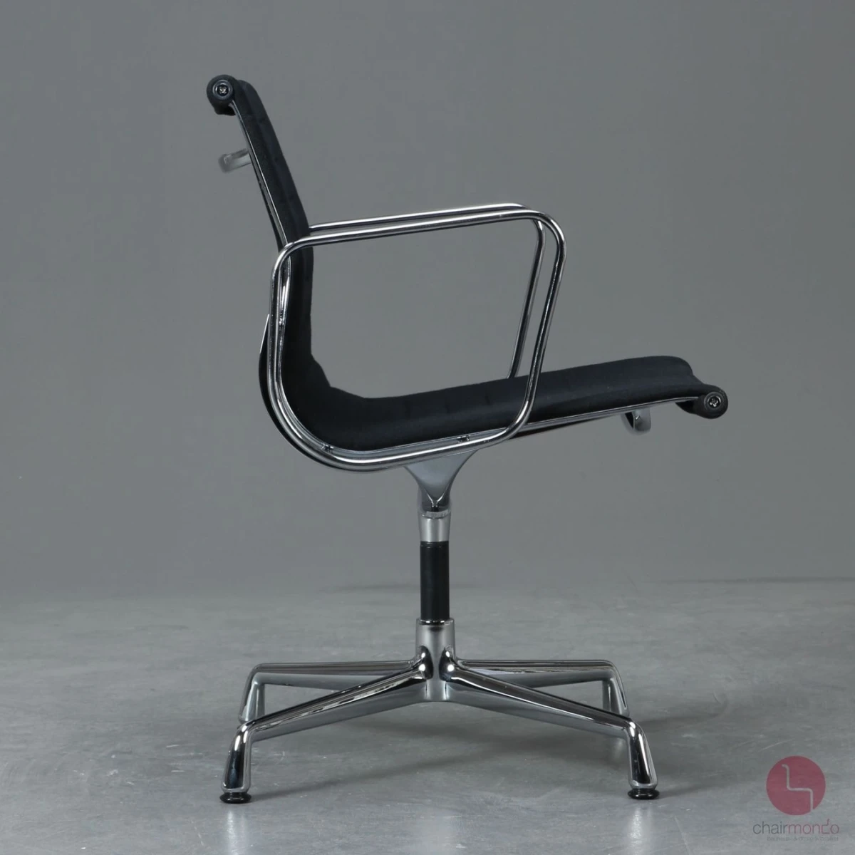 Vitra-EA-108-Hopsak-Schwarz-Vintage-gebraucht-Seitenansicht-1