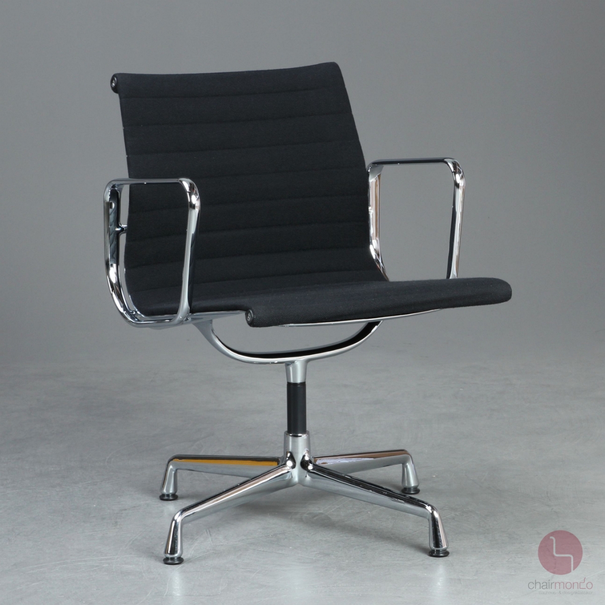 Preview: Vitra EA 108 Aluminium Chair Hopsak Schwarz verchromt gebraucht