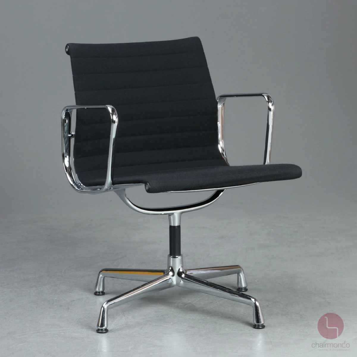 Vitra EA 108 Aluminium Chair Hopsak Schwarz gebraucht