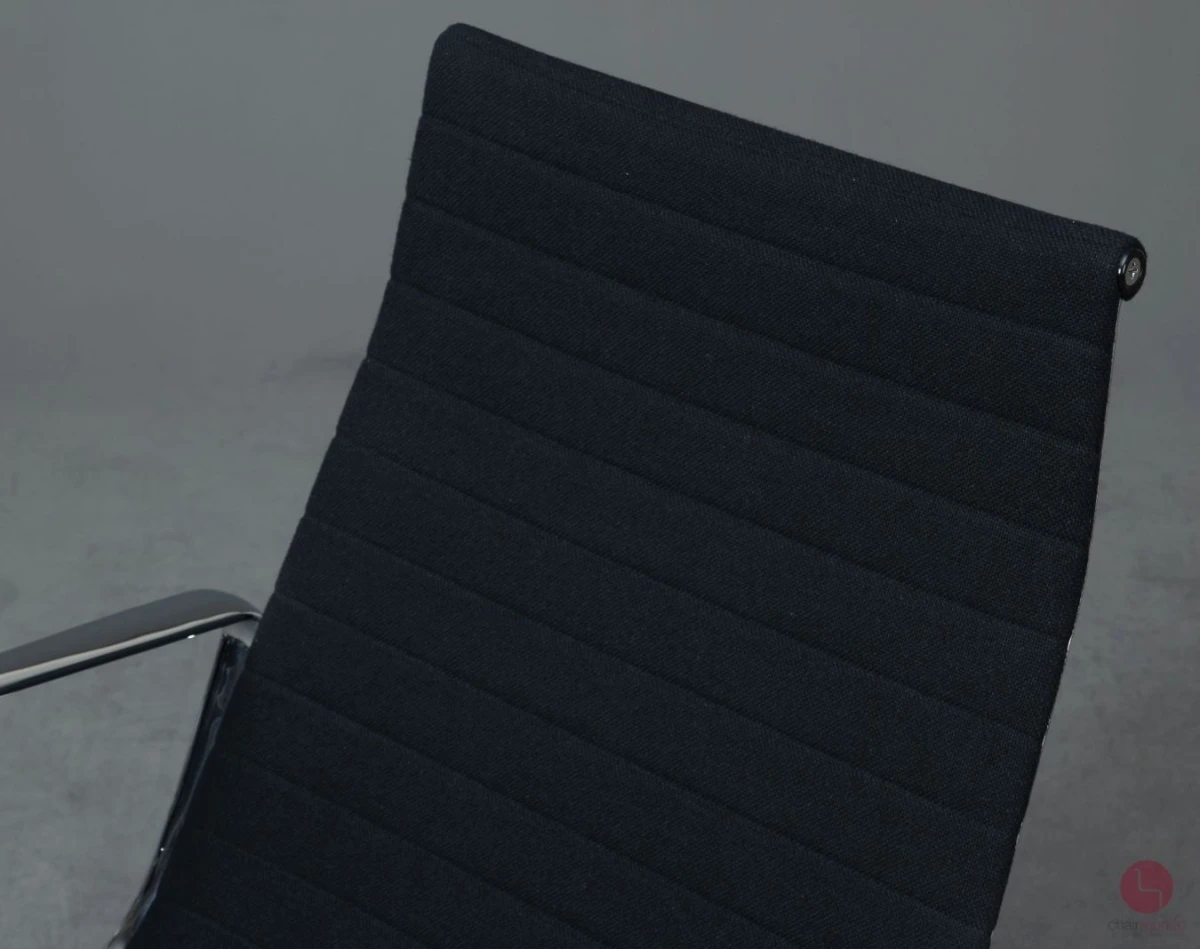 Vitra-EA-116-Hopsak-Schwarz-gebraucht-Rückenlehne-vorne-rechts-Detailansicht-S4771